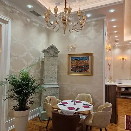 Queen Palace Hotel Novi Sad