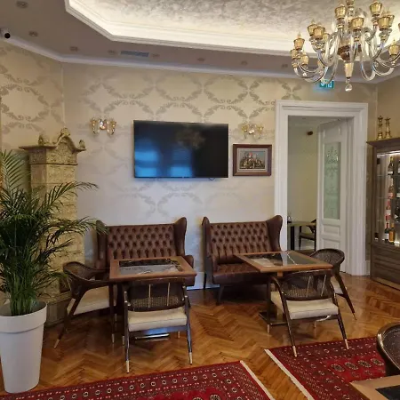 Queen Palace Hotel Novi Sad