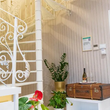 Queen Palace * Nowy Sad