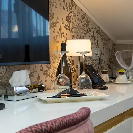 Hotel Queen Palace *