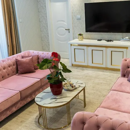 Queen Palace Hotel Nowy Sad