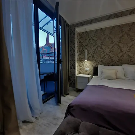 Queen Palace