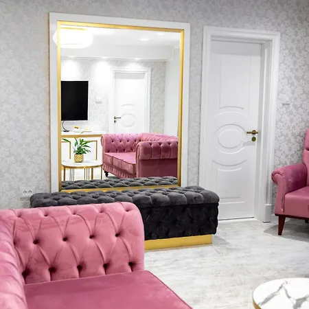 Queen Palace Hotel Novi Sad