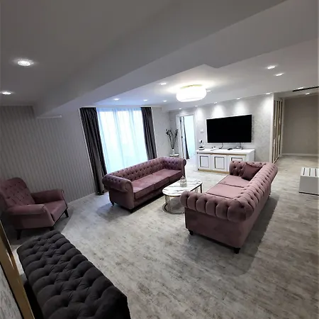 Queen Palace Hotel Novi Sad