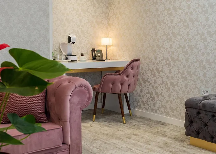 Queen Palace * Novi Sad